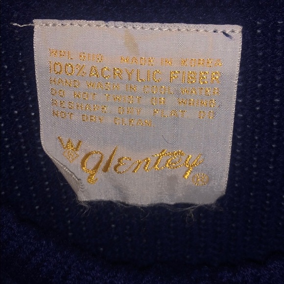 Sweater - Picture 2 of 4